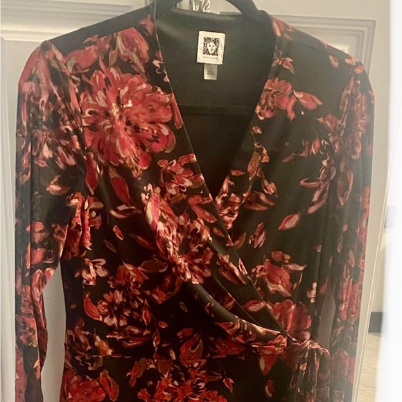 Anne Klein Wrap Style Dress - Picture 5 of 8